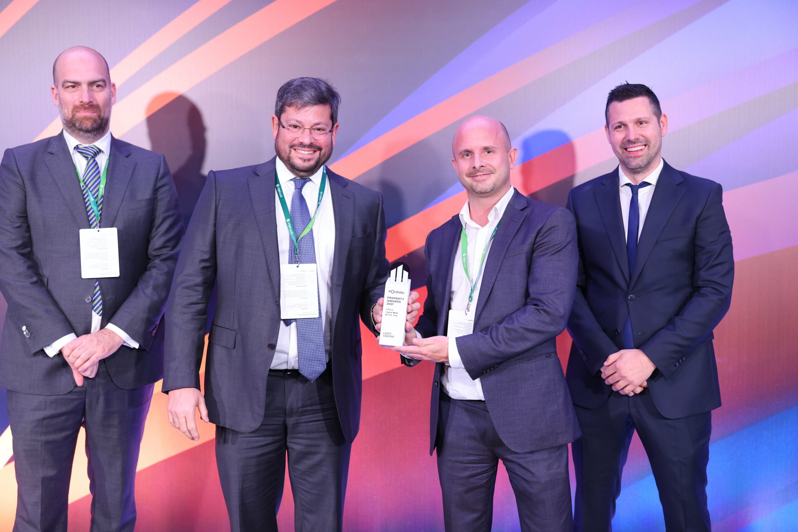 2021-ben három kategóriában is Portfolio Property Awards díjat nyert a WING